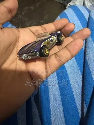 1999 Hot Wheels ’65 Corvette Jones Racing