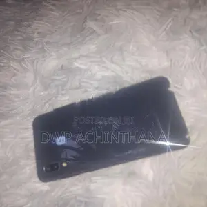 Samsung Galaxy A30 4GB 64GB (Used)