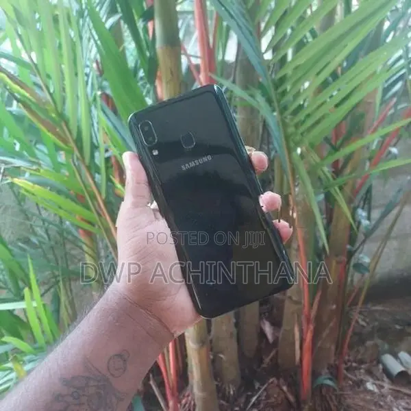 Samsung Galaxy A30 4GB 64GB (Used)