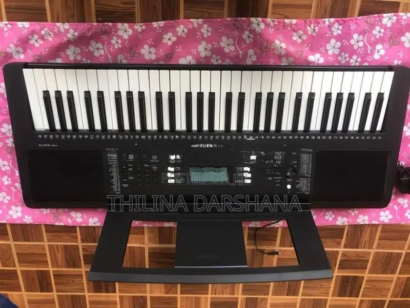 Yamaha PSR 373