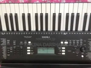 Yamaha PSR 373