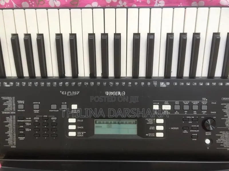 Yamaha PSR 373