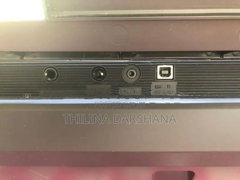 Yamaha PSR 373