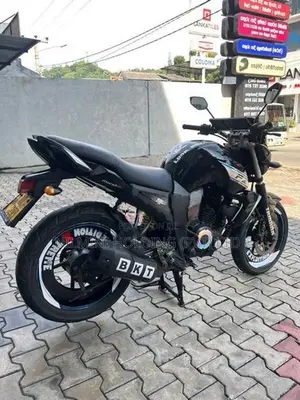 Yamaha FZS V1 2012