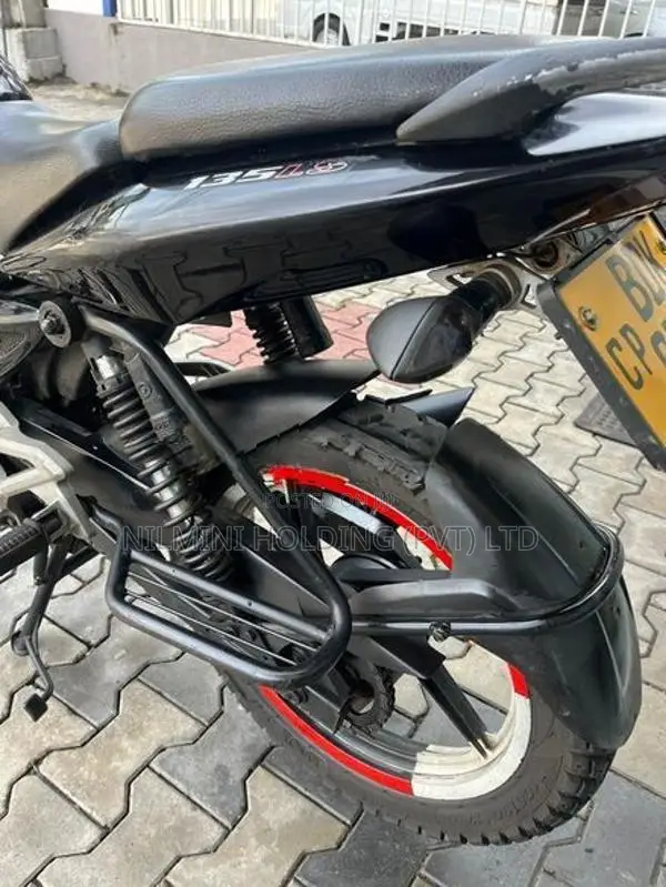 Bajaj Pulsar 135 2015