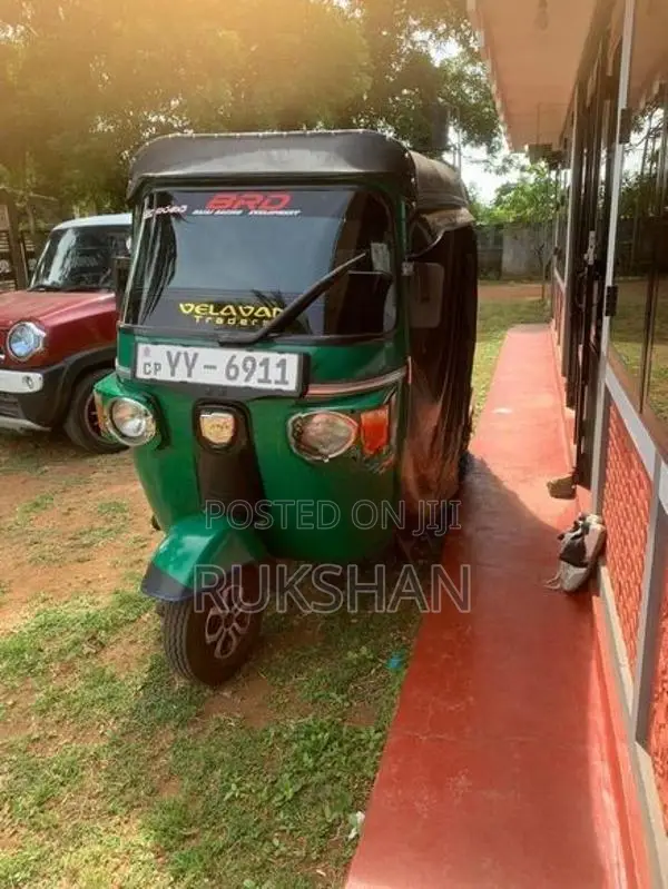 Bajaj RE Three Wheeler 2012