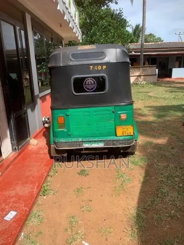 Bajaj RE Three Wheeler 2012