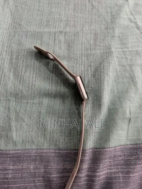 Apple Watch Series 8 45mm Starlight