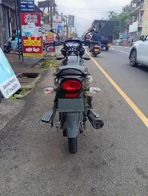 Bajaj Platina 100 2026