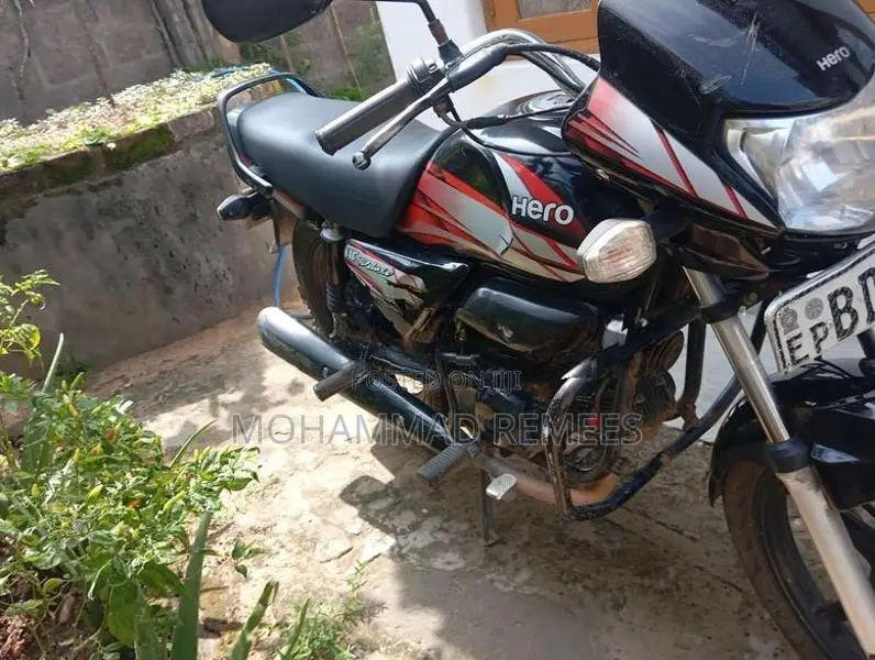 Hero HF Deluxe 2016