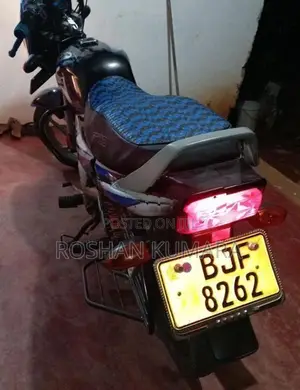 Bajaj CT100 2024