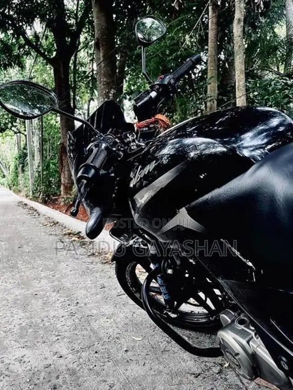 Bajaj Pulsar 150 2016