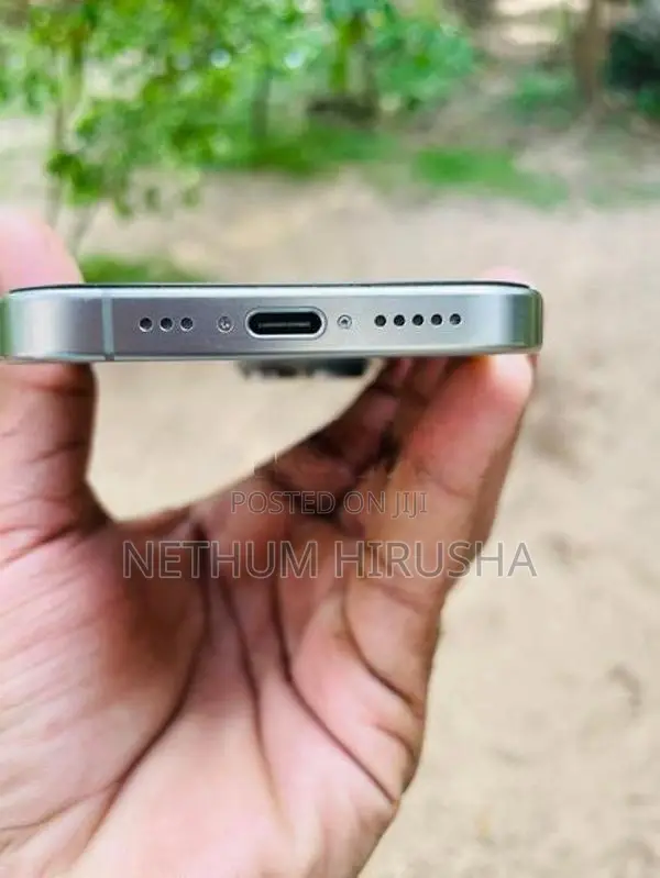 Apple iPhone 15 Pro (Used)