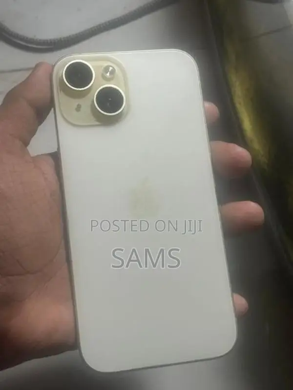 Apple iPhone 15 (Used)