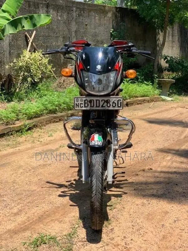 Bajaj CT100 2015