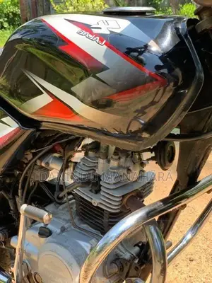 Bajaj CT100 2015
