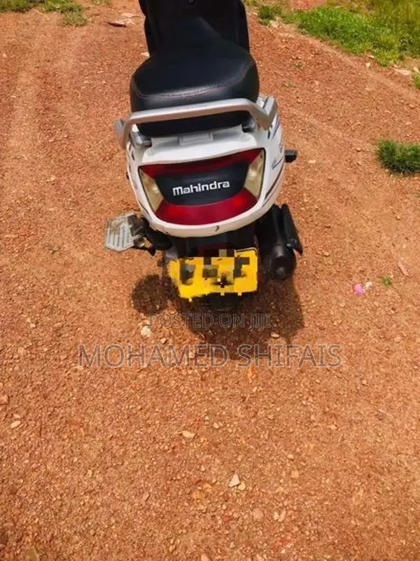 Mahindra Gusto RS 2018