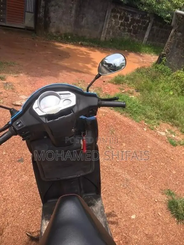 Mahindra Gusto RS 2018