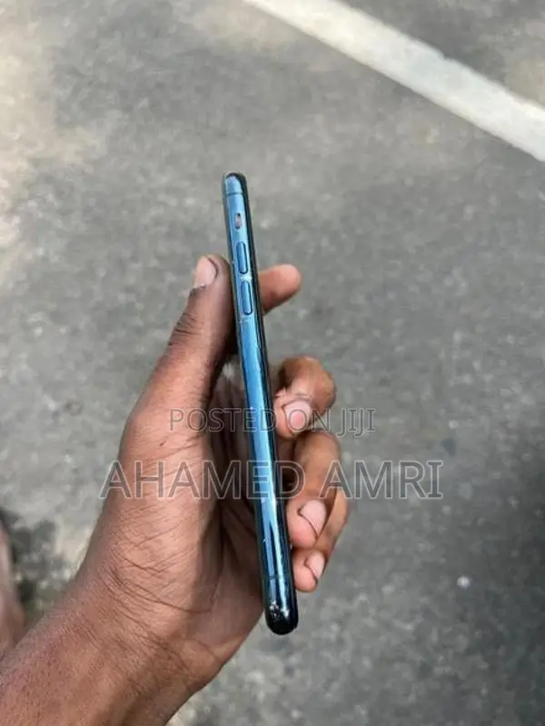 Apple iPhone 11 Pro 256GB (Used)