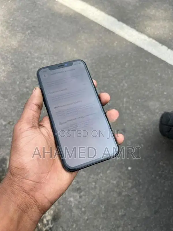 Apple iPhone 11 Pro 256GB (Used)