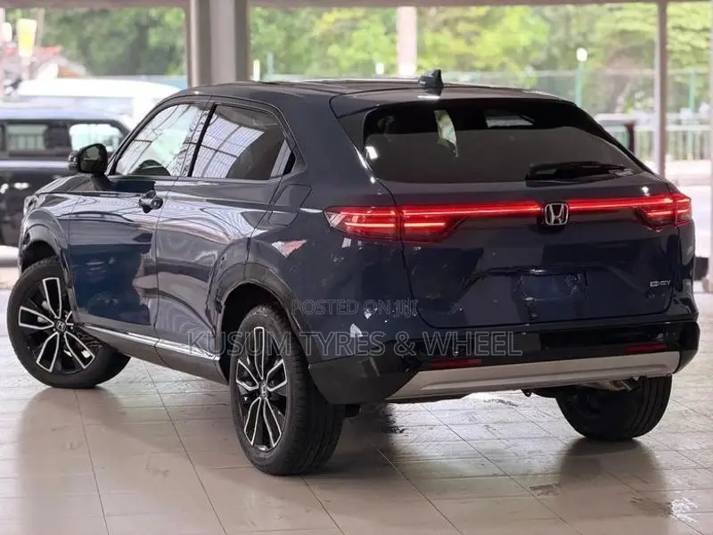 Honda Vezel Z Premium 10 SPEAKRS 2026