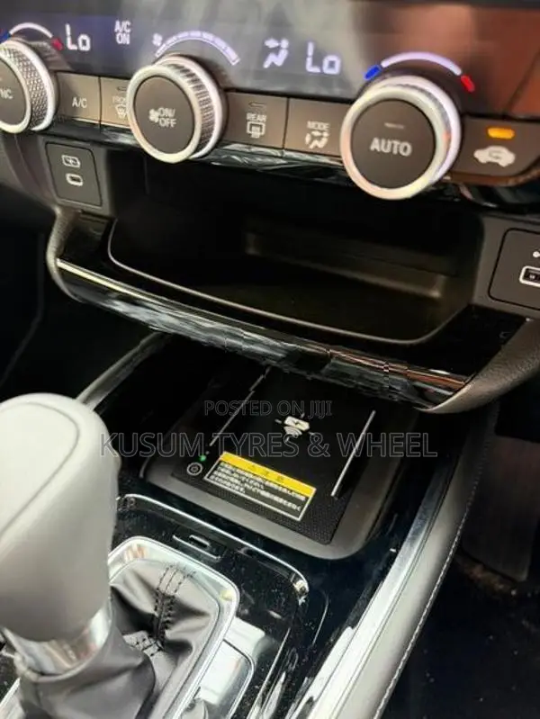 Honda Vezel Z Premium 10 SPEAKRS 2026