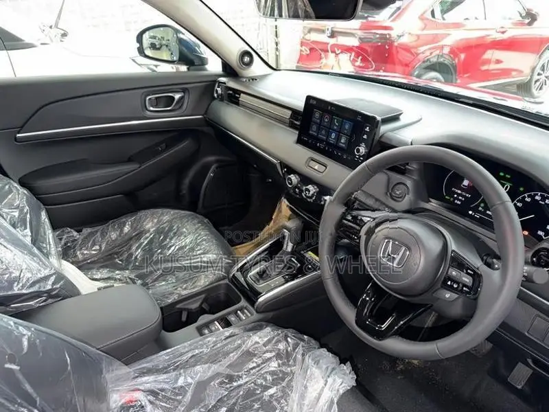 Honda Vezel Z Premium 10 SPEAKRS 2026