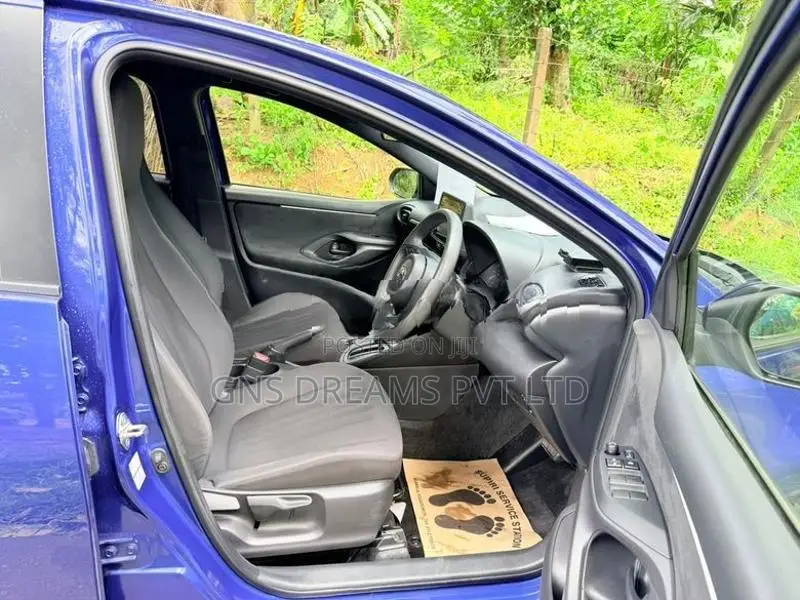 Toyota Yaris X GRADE LIMITED 2023