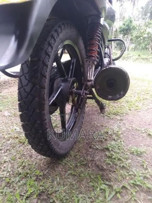 Bajaj Platina 125 2011
