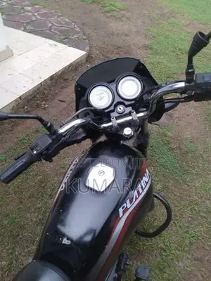 Bajaj Platina 125 2011
