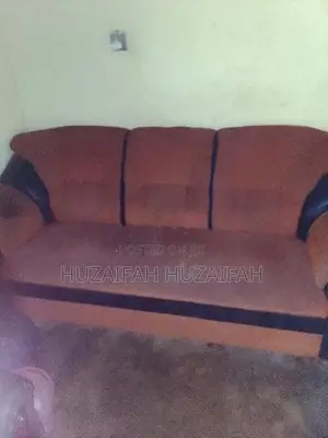 Damro 5 Seater Sofa Set