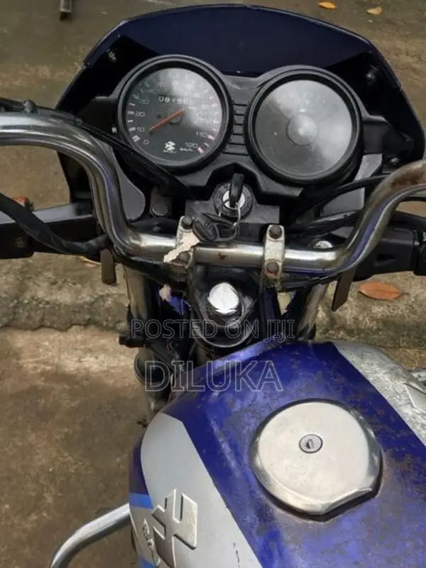Bajaj CT100 2004