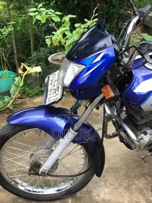 Bajaj CT100 2004