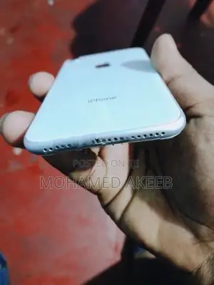 Apple iPhone 8 (Used)