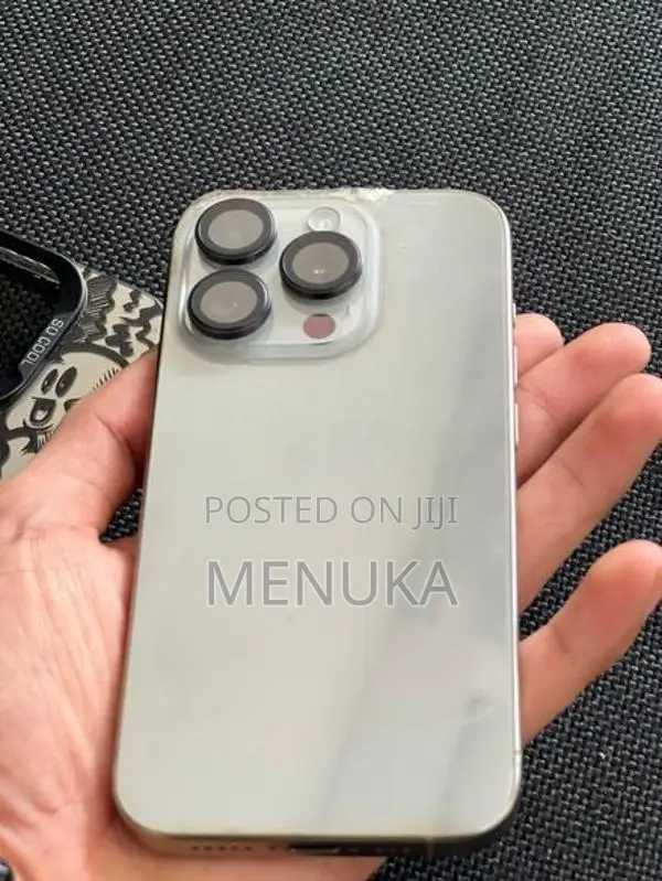 Apple iPhone 15 Pro (Used)