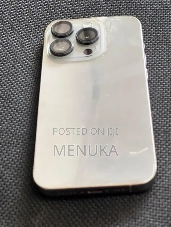 Apple iPhone 15 Pro (Used)