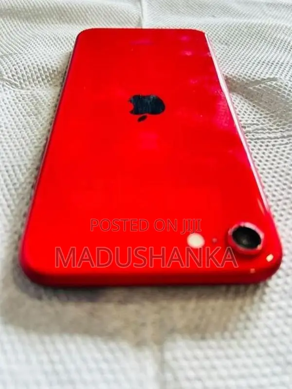 Apple iPhone SE 2 (Brand New)