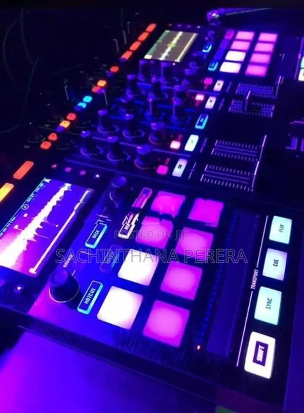 Traktor Kontrol S5 - Studio / Live Music Equipment