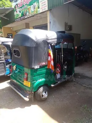 Bajaj RE 2014