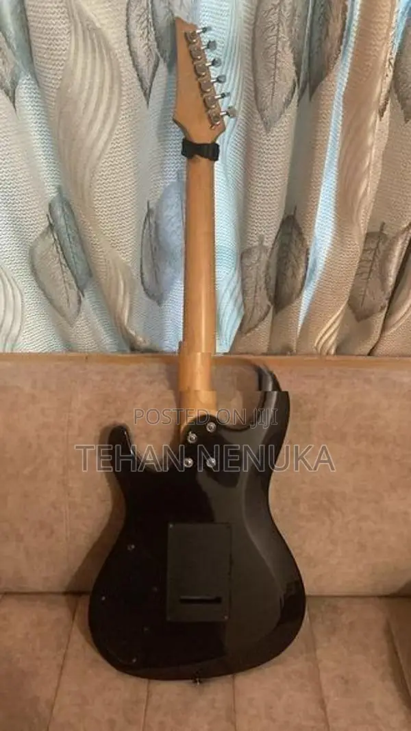 Yahama Electric Guitar