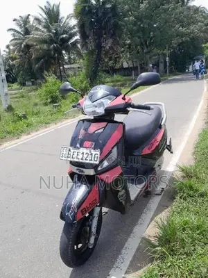 Mahindra Gusto 2016