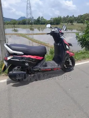 Mahindra Gusto 2016