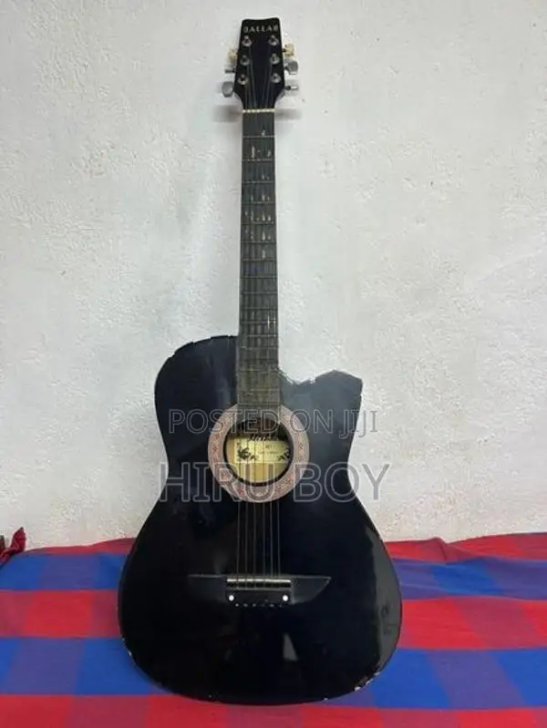 Box Guitar