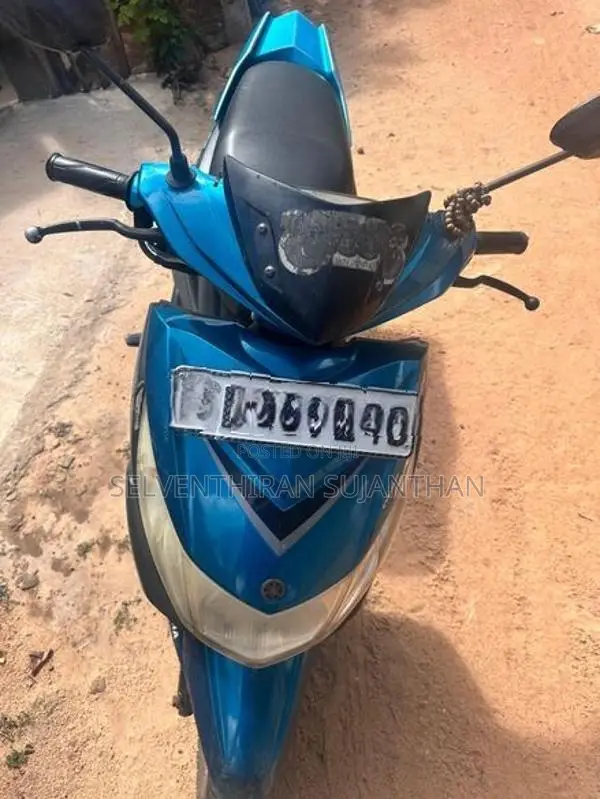 Yamaha Ray 2015