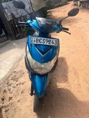 Yamaha Ray 2015