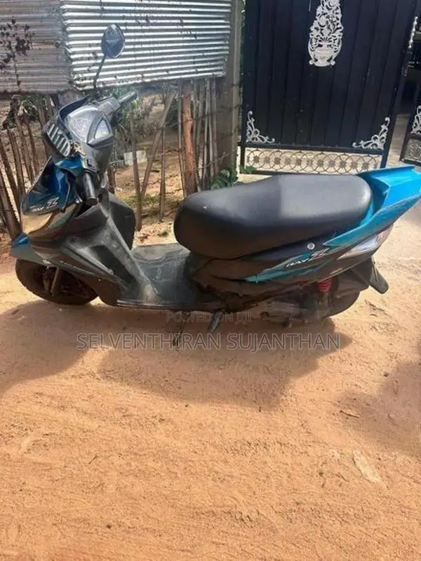 Yamaha Ray 2015
