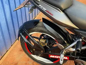 Bajaj Pulsar NS200 2016