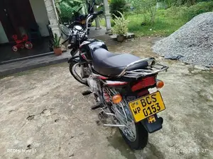 Bajaj CT100 2015