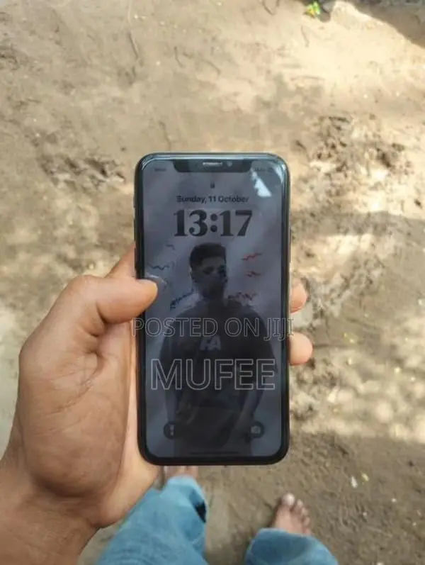 Apple iPhone XS (Used)