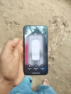 Apple iPhone XS (Used)